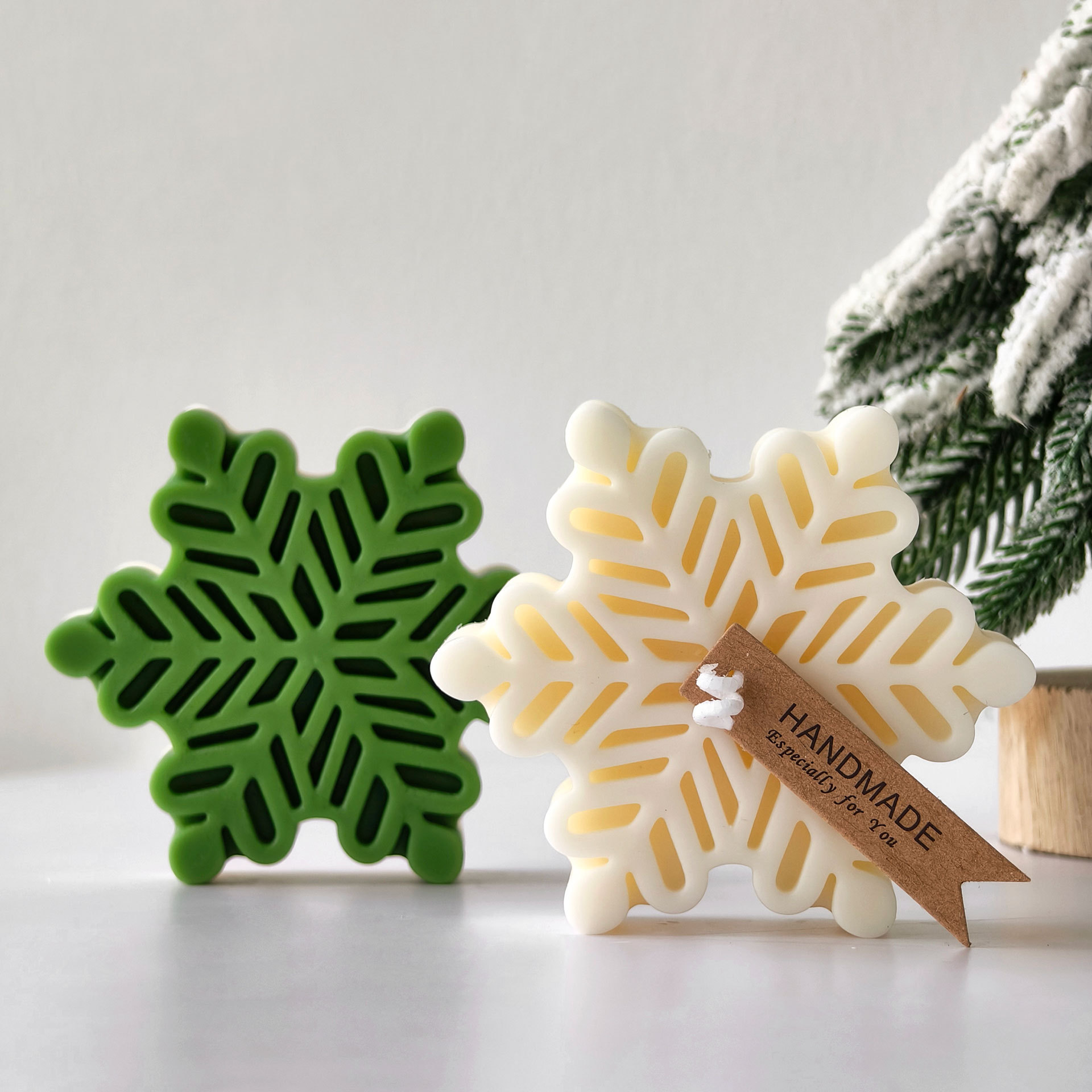 Christmas Snowflake Pillar Can - Soap Making Scents ulasan dan harga